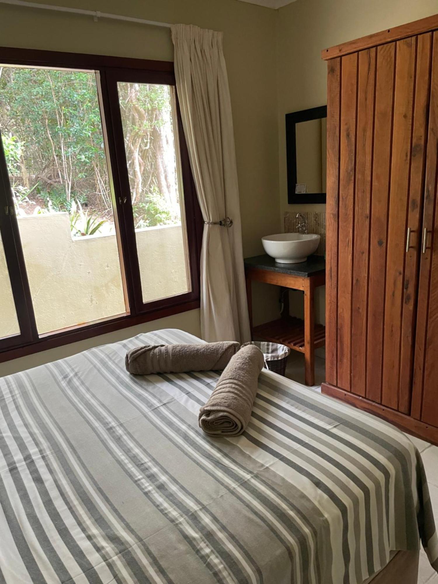 Nkumbe Bush Retreat Family Home Ponta Malongane Exterior photo